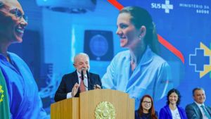 Lula sobre o lançamento do Agora Tem Especialistas: “A doença não espera”